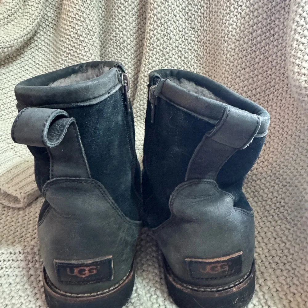 UGG Australia Hendren TL BOOTS Sz 8 Waterproof Stout‎ Leather